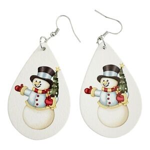 NWT-⛄️Snowman Christmas Faux Leather Teardrop Earrings 🎄